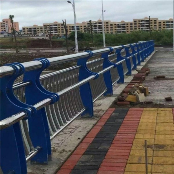 橋梁河道護(hù)欄